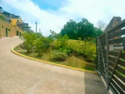 APTA BANCO / FRENTE AL MAR/ AMOBLADO/2 DORMITORIOS/2 BAÑOS/COCHERA/ PIRIAPOLIS