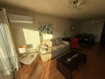 Ideal Para Vivir O Invertir/Semi Piso en Venta/ 2 Dormitorios/Balcon/ Pocitos
