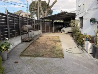 OPORTUNIDAD | Casa Ph/ 1 dormitorio/2 Garajes/Jardin/Buceo