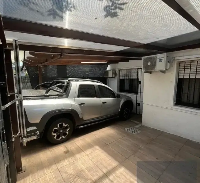 OPORTUNIDAD | Apta Banco/ Casa de 67m2/3 Dormitorios/Ggex2/Buceo