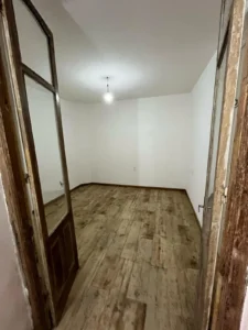 VENTA CON RENTA/ Tres Cruces/ 2 dormitorios/ a pasos de Shopping
