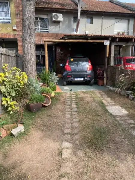 Se Alquila Hermosa Casa En Shangrila! 2 Dormitorios Con Cochera