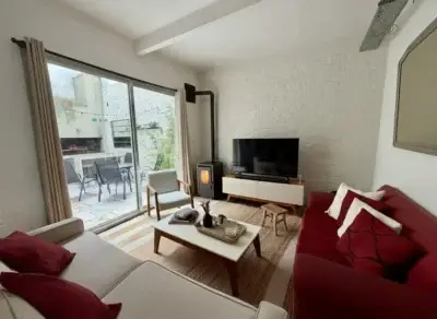 OPORTUNIDAD | Patio Con Parrillero, 2 Dorm + Vestidor/Reciclado/Punta Carretas