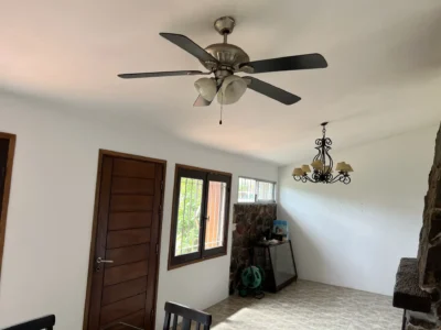 VENTA / Casa+Apto con 740m2/ Atlantida - Acepta Banco