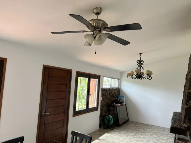 VENTA / Casa+Apto con 740m2/ Atlantida - Acepta Banco