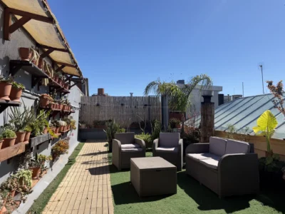 Casa Ph | 110m2/Azotea con Parrillero techado/3 dorm/2 baños/La Blanqueada
