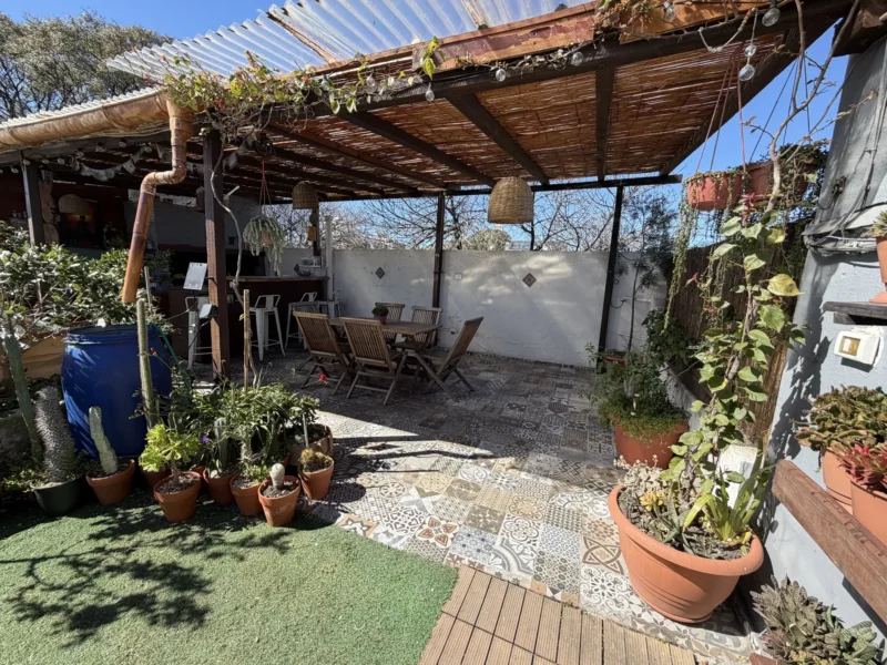 Casa Ph | 110m2/Azotea con Parrillero techado/3 dorm/2 baños/La Blanqueada