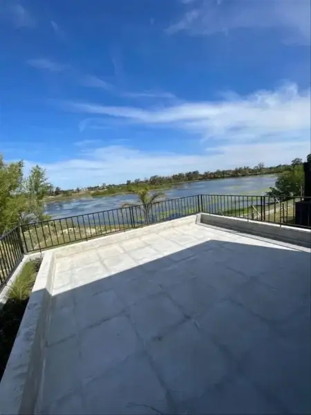 Oportunidad | Con Renta/ Vista Al Lago/2 Dormitorios/cochera/amenities/barrio Privado