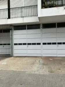 OPORTUNIDAD/ Cochera privada/2 dormitorios/2 baños/balcon/piso 6/ Pocitos