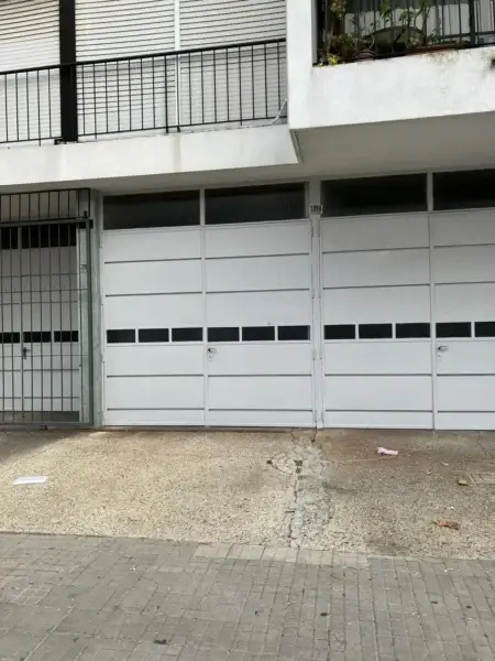 OPORTUNIDAD/ Cochera privada/2 dormitorios/2 baños/balcon/piso 6/ Pocitos