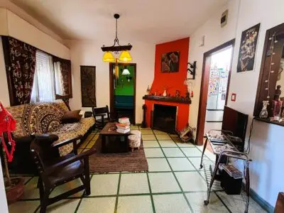 OPORTUNIDAD | Casa PU/ 2 Dormitorios + Altillo | Terraza Con Parrillero | Estufa A Leña