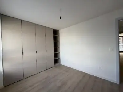 Pulse - Avenida Italia , Venta de Apartamento, 2 dormitorios, 1 baño, frente con balcón | Parque Batlle