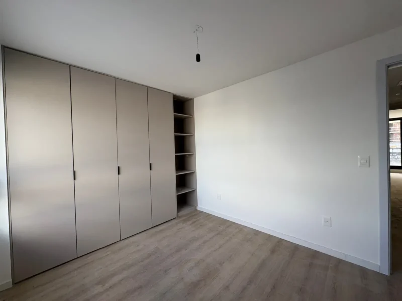 Pulse - Avenida Italia , Venta de Apartamento, 2 dormitorios, 1 baño, frente con balcón | Parque Batlle