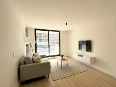 Pulse - Avenida Italia , Venta de Apartamento, 2 dormitorios, 1 baño, frente con balcón | Parque Batlle