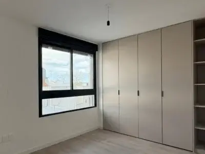 Pulse - Avenida Italia , Venta de Apartamento, 2 dormitorios, 1 baño, frente con balcón | Parque Batlle