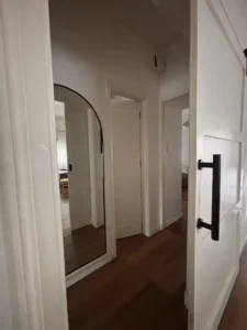 APTA BANCO | Casa reciclada en Brazo Oriental | 2 autos | fondo con parrillero | 3 Dormitorios