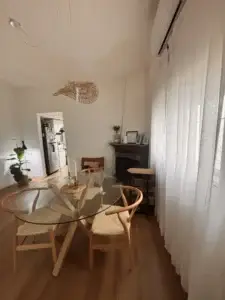 APTA BANCO | Casa reciclada en Brazo Oriental | 2 autos | fondo con parrillero | 3 Dormitorios