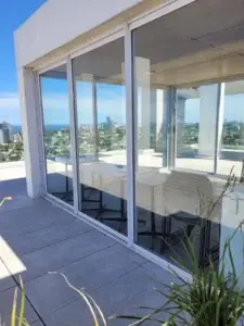 ALQUILER/Distrito M/ 3 dormitorios/2 baños/cochera/Tres balcones/ Amenities