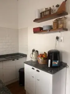 APTA BANCO | Casa reciclada en Brazo Oriental | 2 autos | fondo con parrillero | 3 Dormitorios