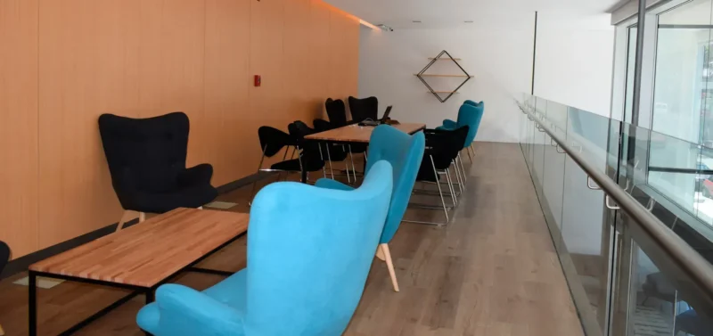 Oportunidad/ Gran Apartamento Moderno Con Balcón/ 1 Dormitorio/ A Pasos De Facultades.