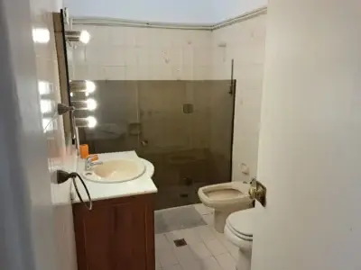 Gran Casa en Alquiler/350m2/Garaje/2 dormitorios/Jardin&Patio/Punta Gorda