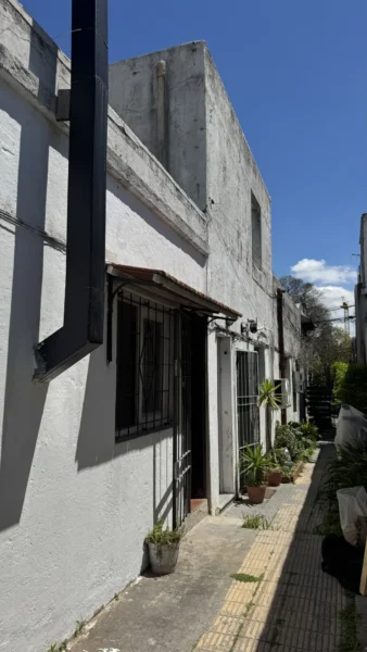 Apartamento Sin Gastos Comunes/luminoso/a Dos Cuadras Del Mar
