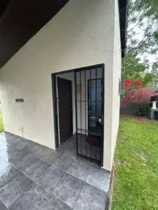 VENTA | APTA BANCO/ Amoblado/ 3 dormitorios/ Cochera/ 3 baños/ Barbacoa/ Piriapolis