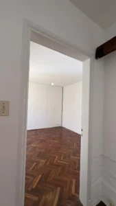 Oportunidad | Pocitos/ 1 dormitorio/Terraza/Piso 1/ Excelente estado