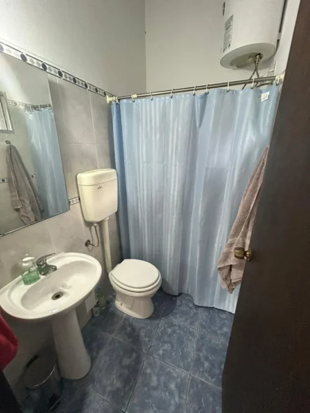 VENTA | APTA BANCO/ Amoblado/ 3 dormitorios/ Cochera/ 3 baños/ Barbacoa/ Piriapolis