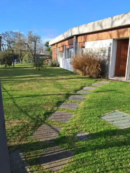 Gran Casa en Alquiler/350m2/Garaje/2 dormitorios/Jardin&Patio/Punta Gorda