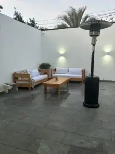 APTA BANCO | Casa reciclada en Brazo Oriental | 2 autos | fondo con parrillero | 3 Dormitorios
