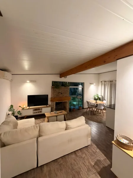 Gran Casa en Solymar | 2 dormitorios/ jardin&parrillero techado/ 4 cocheras