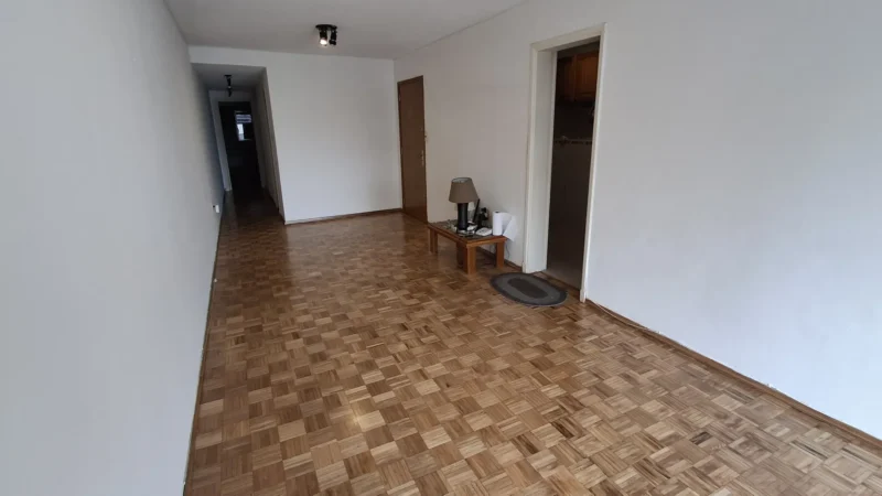 Se Vende Apartamento En Pocitos Cerca De La Rambla Y De Montevideo Shopping, Dos Dormitorios Y Dos Baños, Luminoso Y Amplio