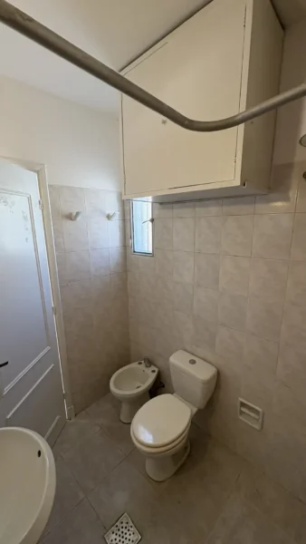 Oportunidad | Pocitos/ 1 dormitorio/Terraza/Piso 1/ Excelente estado