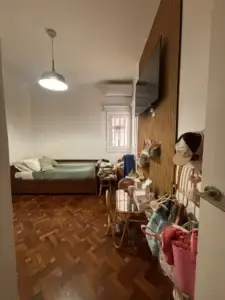 APTA BANCO | Casa reciclada en Brazo Oriental | 2 autos | fondo con parrillero | 3 Dormitorios
