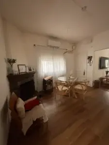APTA BANCO | Casa reciclada en Brazo Oriental | 2 autos | fondo con parrillero | 3 Dormitorios