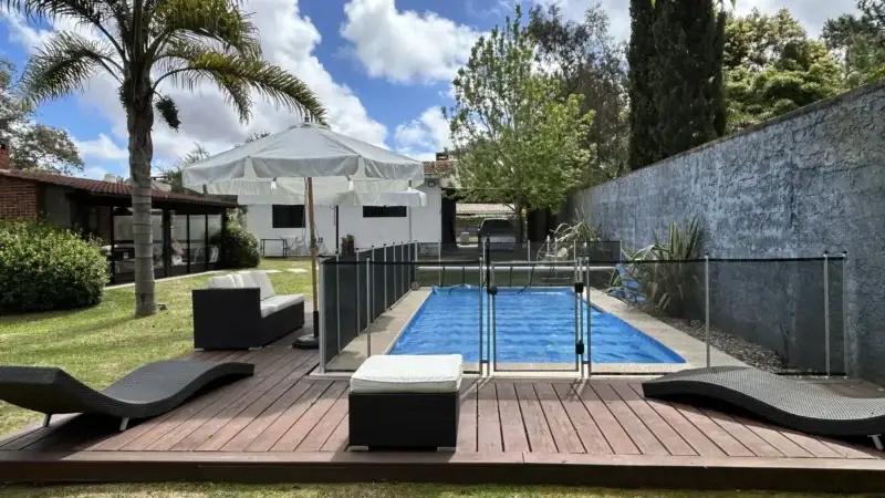 Gran Casa En Pinares De Atlantida | Piscina/ Barbaco/ Cocherax4/ 2 Dormitorios