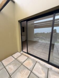 Gran Casa en Jardines de Almenara II/2 dormitorios/Cochera/Pergola&Parrillero/Lagomar
