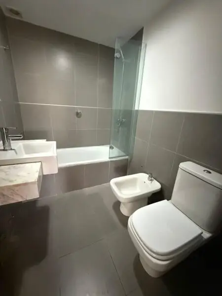 Exclusivo Apto en Venta/ 2 dormitorios/2 baños/terraza&parrillero/cochera/Parque Miramar