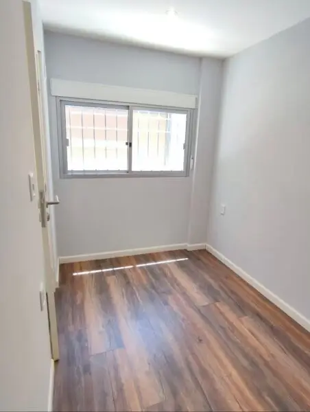 Apartamento Pb Excelente Estado A 3 Cuadras De Mdeo. Shopping/ Gastos Comunes Incluidos.