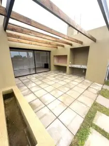 Gran Casa en Jardines de Almenara II/2 dormitorios/Cochera/Pergola&Parrillero/Lagomar