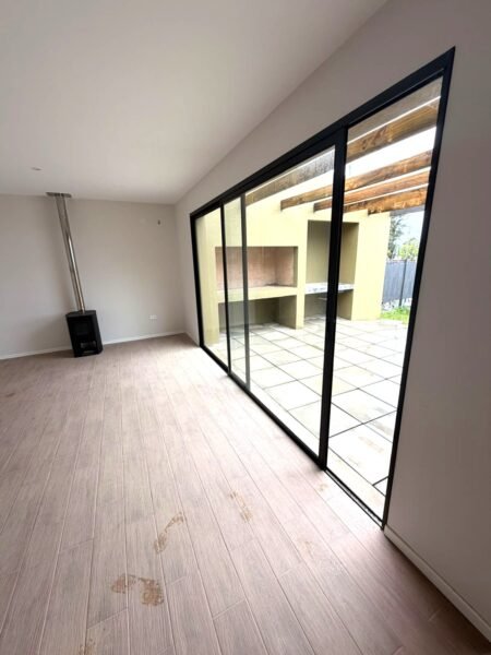 Gran Casa en Jardines de Almenara II/2 dormitorios/Cochera/Pergola&Parrillero/Lagomar
