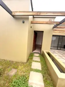 Gran Casa en Jardines de Almenara II/2 dormitorios/Cochera/Pergola&Parrillero/Lagomar